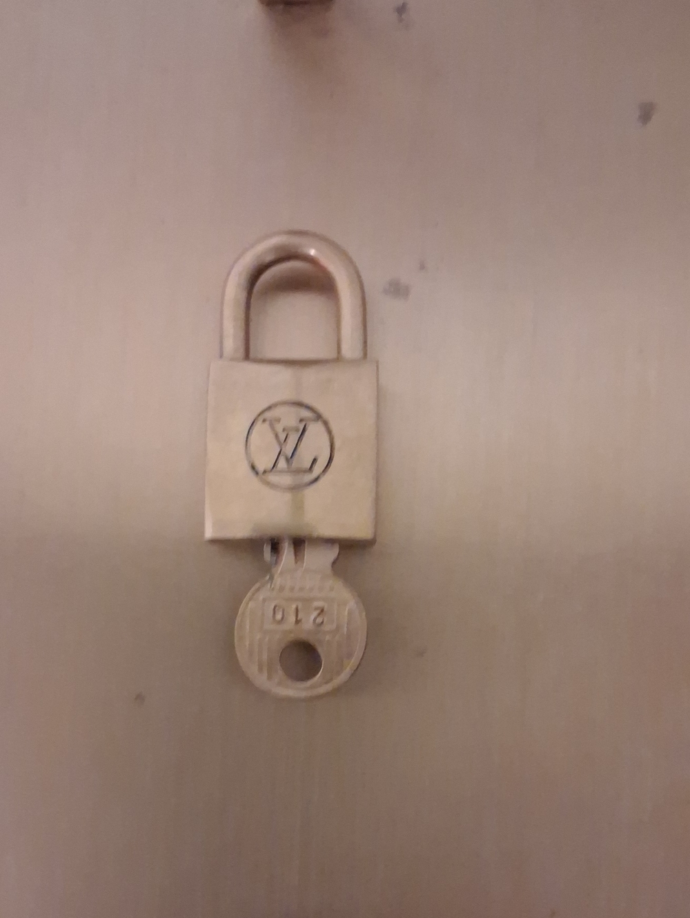 Louis Vuttion VINTAGE LOCK & KEY